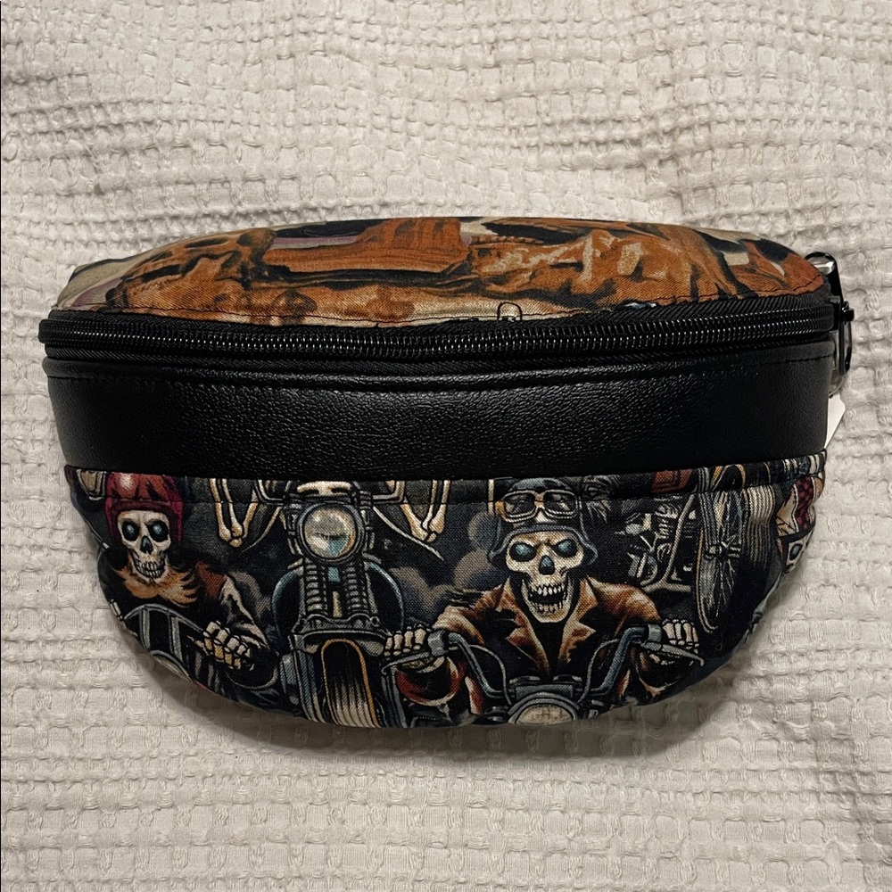 Black and Multicolor Skull Print Men's Bag